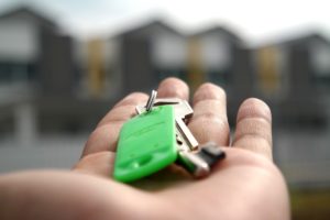 Lease Forfeiture and Possession. Specialist Solicitors. image of keys handed back
